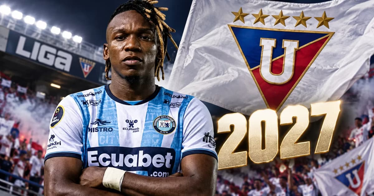 Junior Ayoví con camiseta de Guayaquil City, junto al escudo de Liga de Quito y el año 2027.