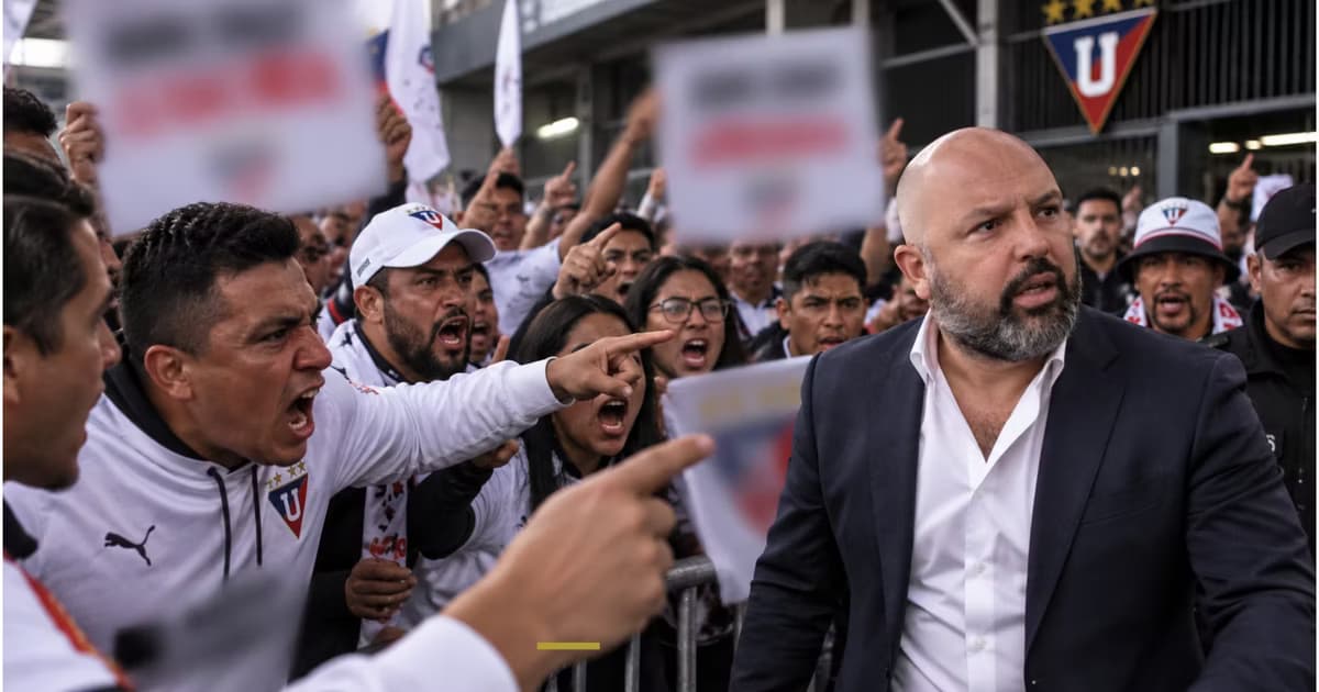 Los hinchas de LDU y Miguel Angel Loor