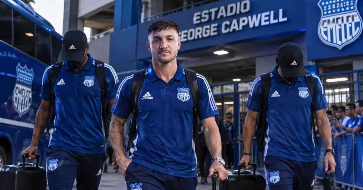 Francisco Pizzini como jugador de Emelec yéndose del equipo