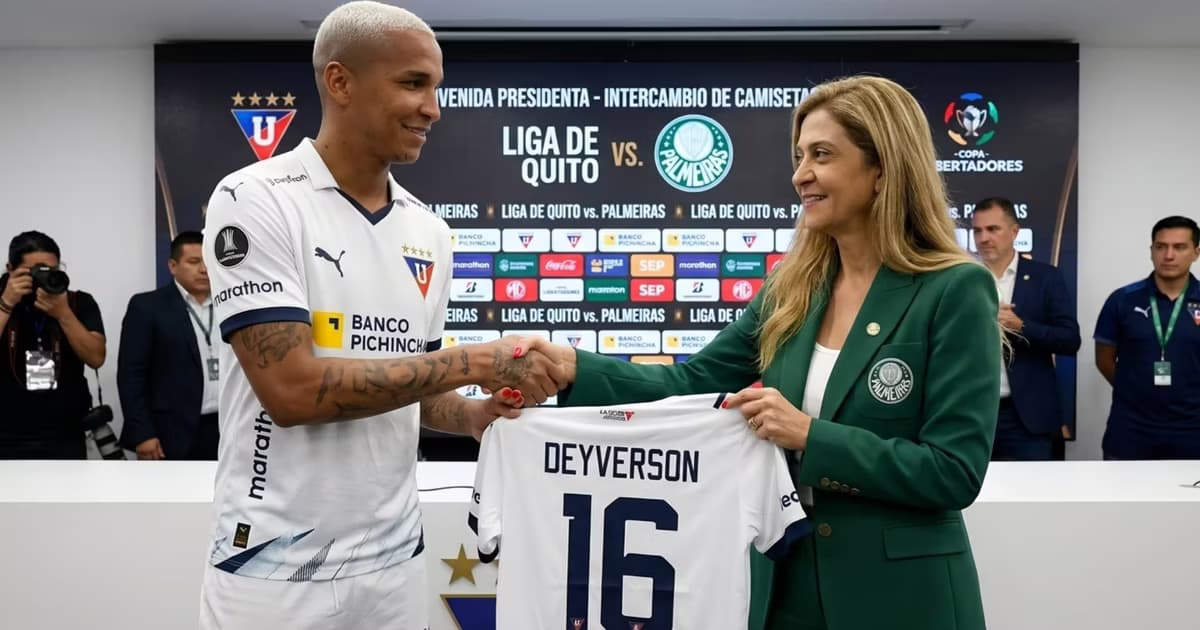 Deyverson entregando una camiseta a Leila Pereira