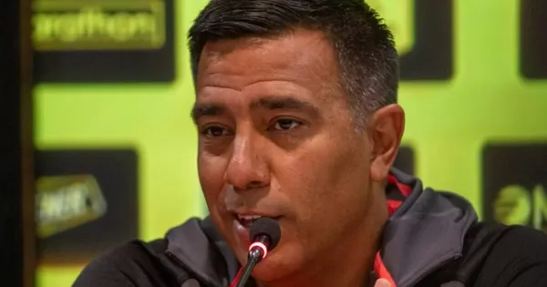César Farías, entrenador de Barcelona SC