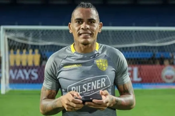 Barcelona extraña a su ex delantero que brilla en Colombia.