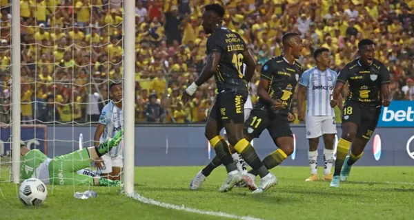 Barcelona SC se enfrentó a Guayaquil City y se lucieron dos jugadores rivales ante el Ídolo ¿Debería llevarlos?