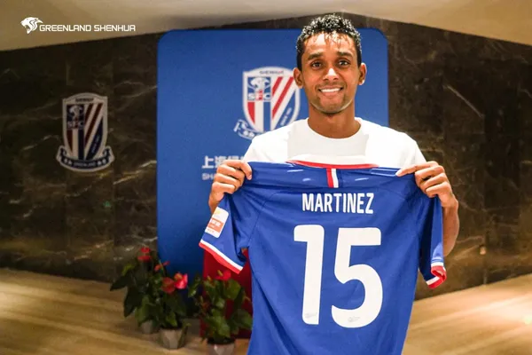 El delantero ecuatoriano busca abrirse espacio en la Super Liga China