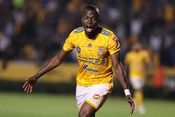 El delantero ecuatoriano podría cambiar de equipo