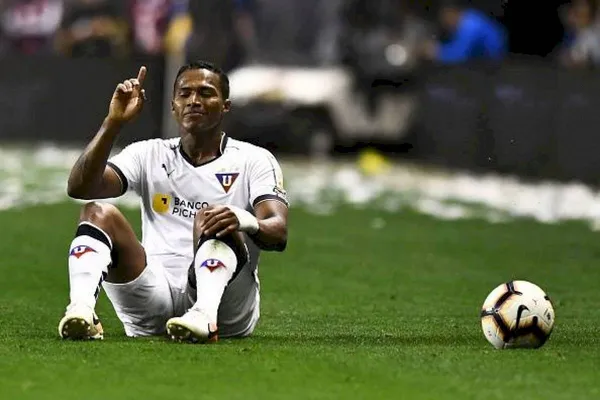 El ecuatoriano tuvo un gesto enorme con el resto de personas que forman parte de Liga de Quito