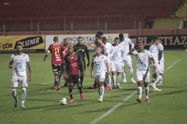 El error de Bryan Heras que hace extrañar en el arco del Deportivo Cuenca a Hamilton Piedra