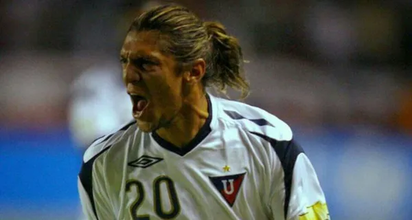 El hijo de Enrique Vera también está inmiscuido en el fútbol y dando sus primeros pasos. Mira el equipo que le abrió las puertas