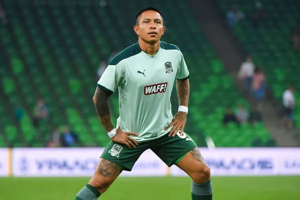 El lateral ecuatoriano tuvo minutos con su equipo en la Champions League.