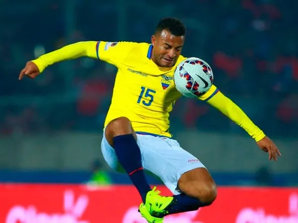 El volante ecuatoriano reveló que lo sacaron del mundial por dinero