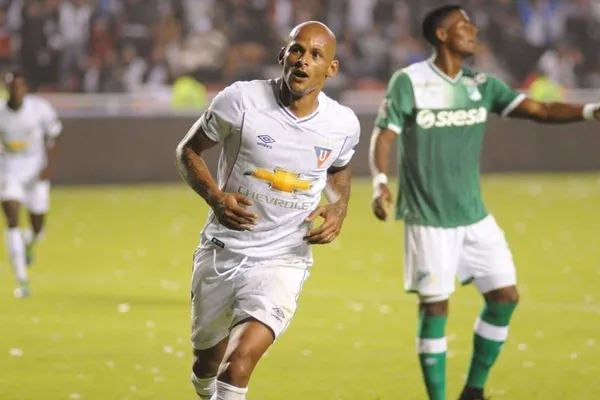 El volante ofensivo no demostró su calidad en el fútbol ecuatoriano