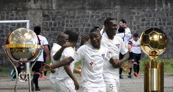 Fue campeón sudamericano con Liga de Quito, se dedicó a vender cigarrillos y ahora está en el fútbol barrial