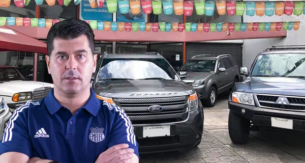 Ismael Rescalvo fue sorprendido por los hinchas en su auto, luego de la derrota de Emelec, y le pidieron su salida