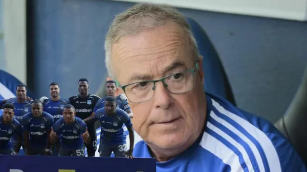 Jorge Célico y el equipo de Emelec