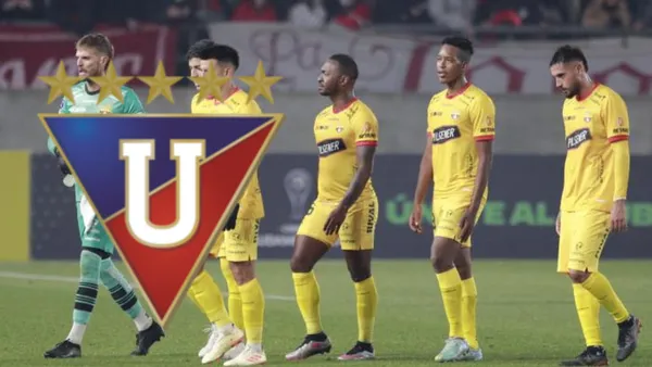Jugadores de Barcelona SC en el estadio de LDU
