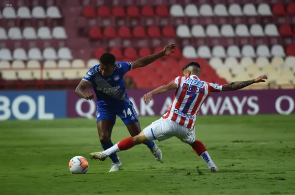 "Los azules" toman ventaja en la serie, de mano de uno de sus jugadores históricos