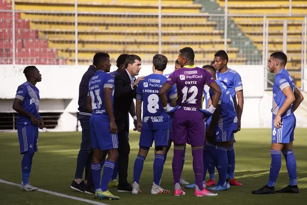 "Los eléctricos" quieren meterse en la pelea por la etapa