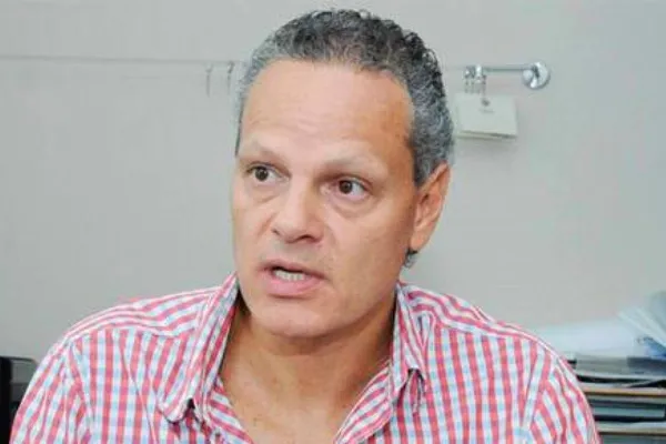 Luego de varios días de encierro el aspecto de Esteban Paz es diferente