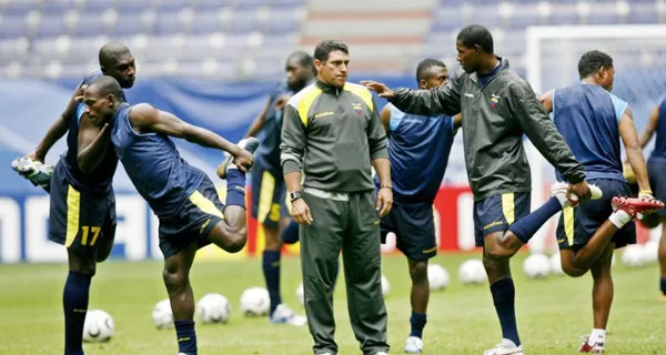 Luis Fernando Suárez hizo historia en Ecuador y así reaccionó a la goleada