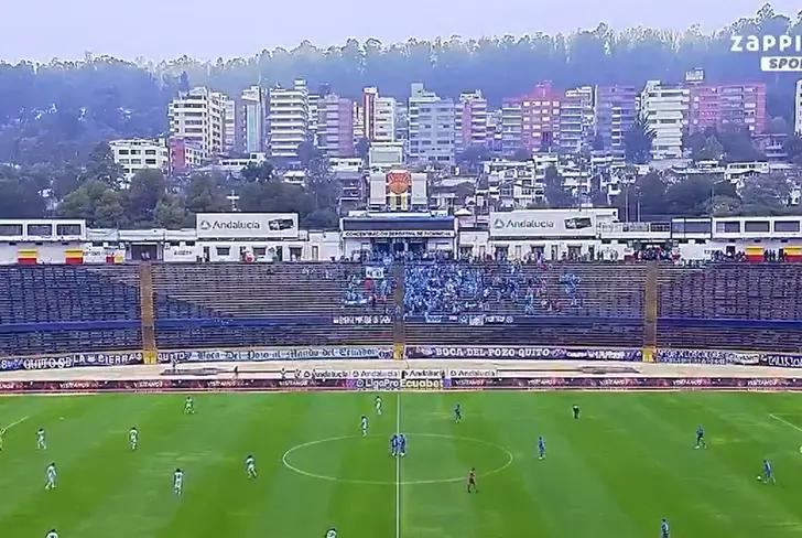 Poca hinchada en el duelo entre Emelec y Cumbayá