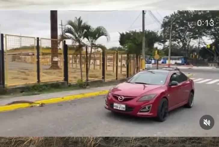 Carro de Segundo Alejandro Castillo (Foto tomada de: Hincha Amarillo)