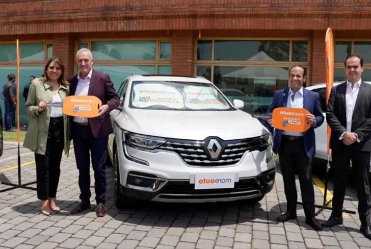 Carro para Gustavo Alfaro cuando fue entrenador de Ecuador