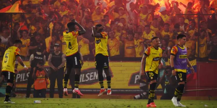 Lo ignoró Holan desde que llegó a BSC, ahora es de los intocables de Mortero Castillo