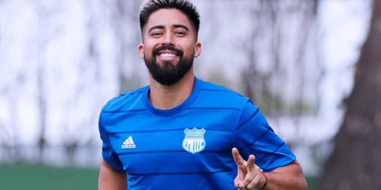 Ya no le importa Emelec, mientras perdió ante U. Católica lo que publicó Cristhian Noboa en redes