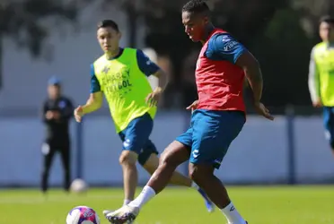 El jugador ecuatoriano ya entrena en el Querétaro