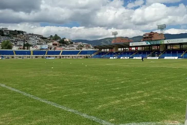 Estadio Reina del Cisne