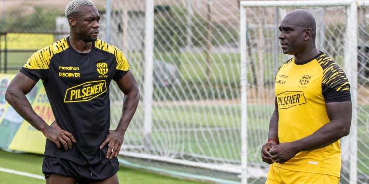 (VIDEO) Dijeron que Burrai y Souza son trinqueros en Barcelona SC, pero esto dijo Felipe Caicedo