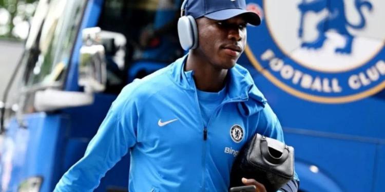 Moisés Caicedo descansó contra Barrow, por el complicado calendario que se le viene al Chelsea