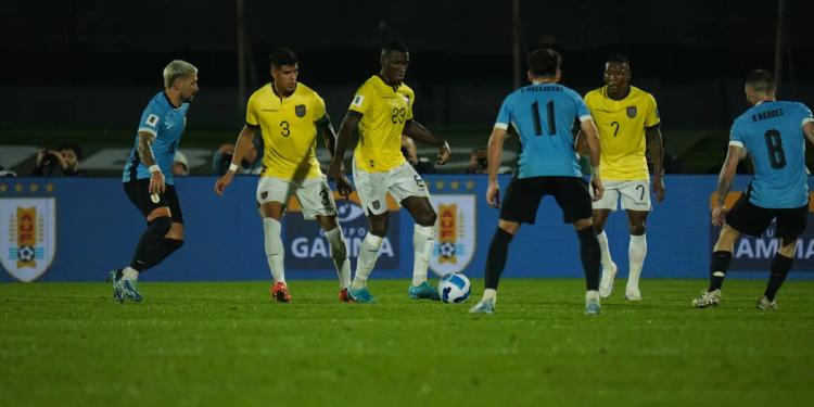 Hablan de un manoseo en la Selección Ecuatoriana tras empate ante Uruguay, aquí las razones