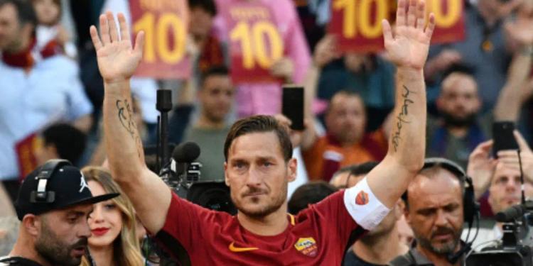 Lo que pagaría Barcelona SC para que Francesco Totti sea su invitado en la Noche Amarilla