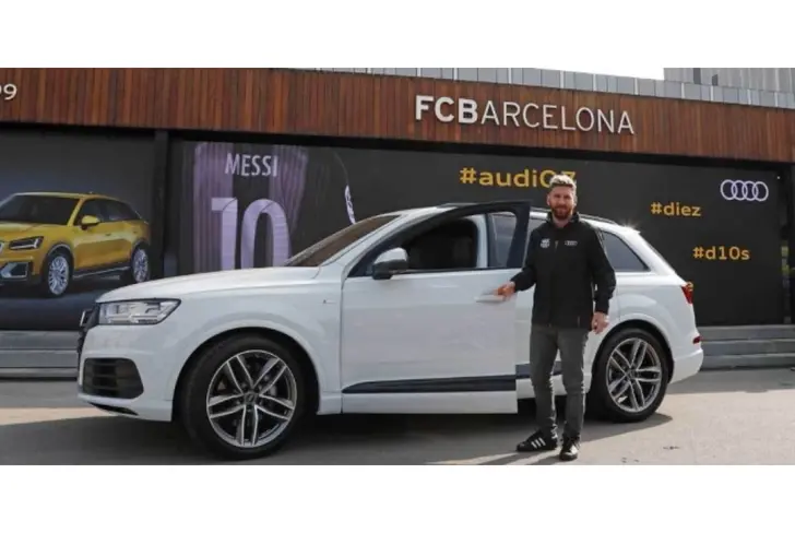 Audi Q2 que le dieron a Lionel Messi