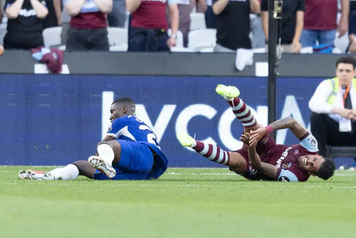 Moisés Caicedo ante Lucas Paquetá - Tomado de Sky