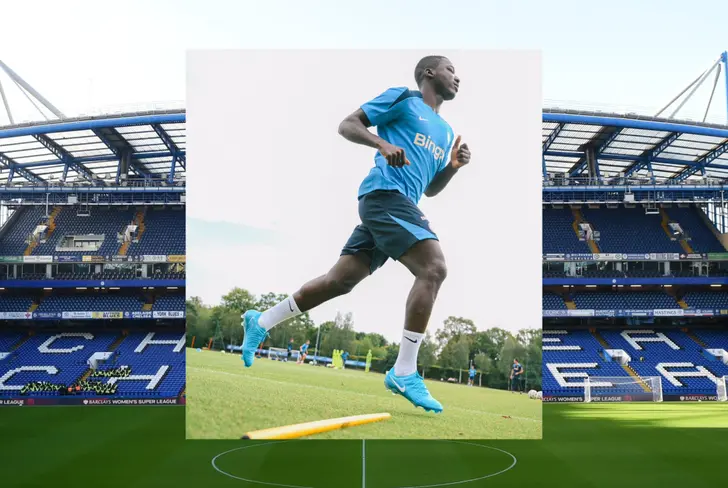 Moisés Caicedo entrenando en el Chelsea (Foto tomada de: Chelsea)