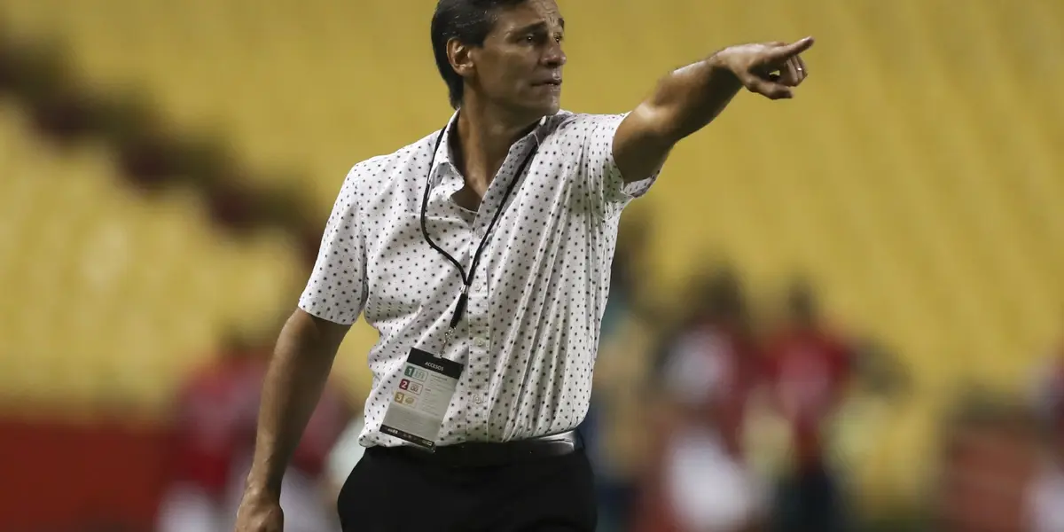 Fabián Bustos está listo para enfrentar a Boca y tiene la estrategia ideal para visitar la Bombonera