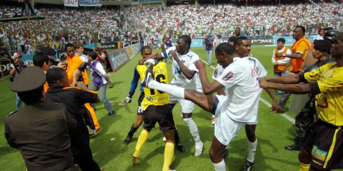 (VIDEO) Después de 8 años de la pelea entre LDU y BSC, así lucen Jairo Campos y Leonardo Soledispa