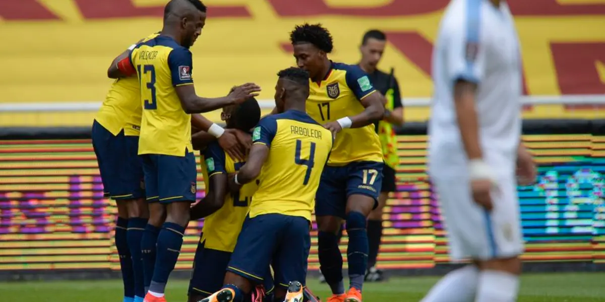 La selección ecuatoriana cayó ante Perú, en un cotejo que tenía el cartel de prohibido perder y mira el jugador que sería borrado por bajo rendimiento