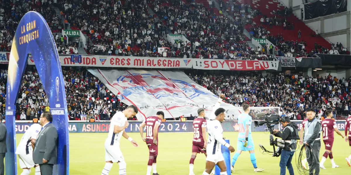 (VIDEO) Liga de Quito defraudó ante Lanús y los hinchas no perdonaron, lo que le cantaron a los jugadores