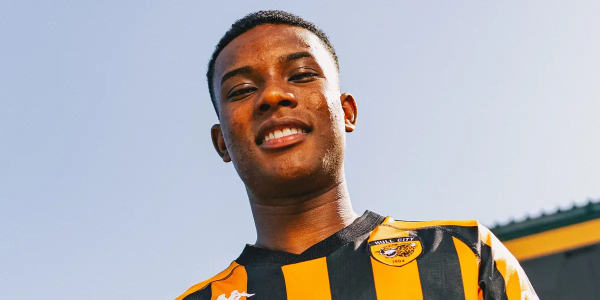 (VIDEO) En su presentación en el Hull City, mira el apodo que le pusieron a Oscar Zambrano