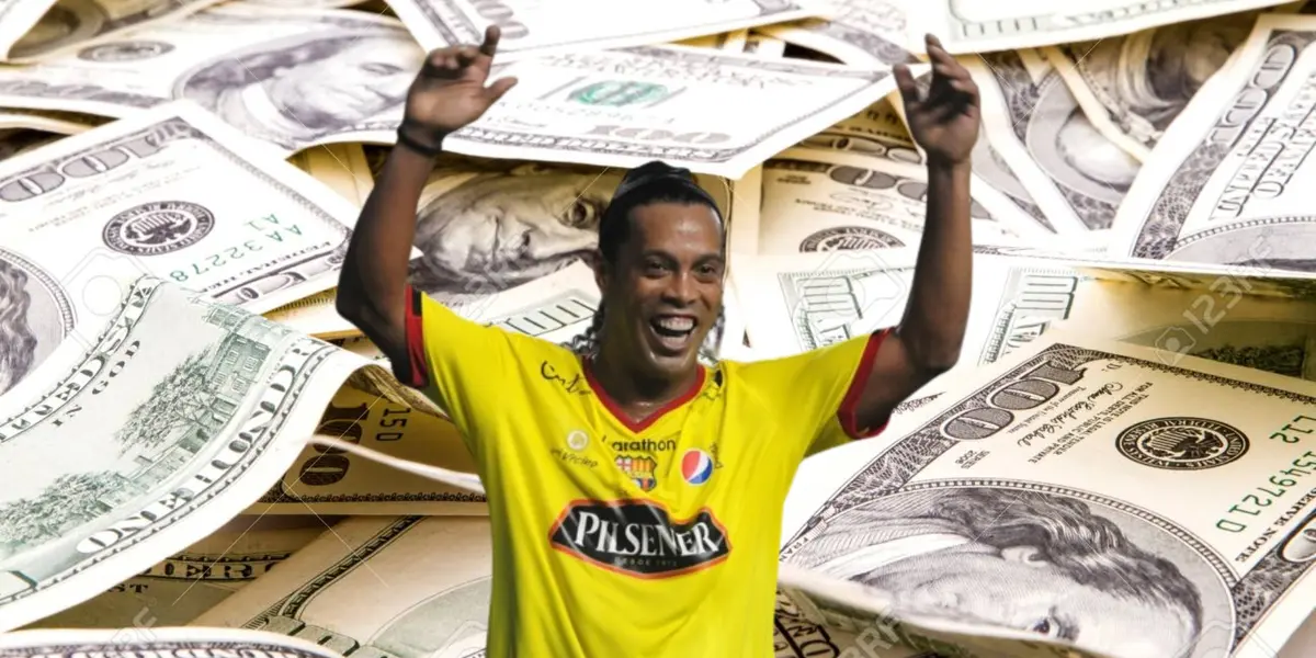 Ronaldinho con camiseta de Barcelona SC / Foto: El Universo